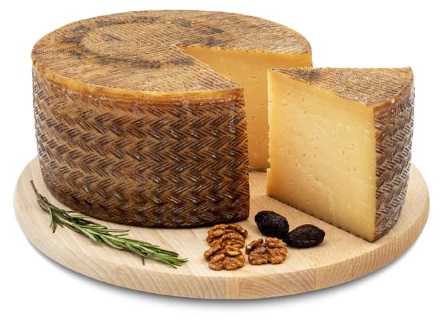 *MANCHEGO TVRDI OVČJI SIR KOLUT