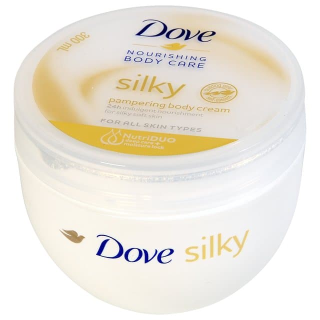 Dove Silk krema za tijelo