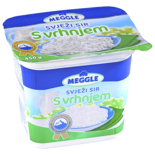 Svježi sir s vrhnjem