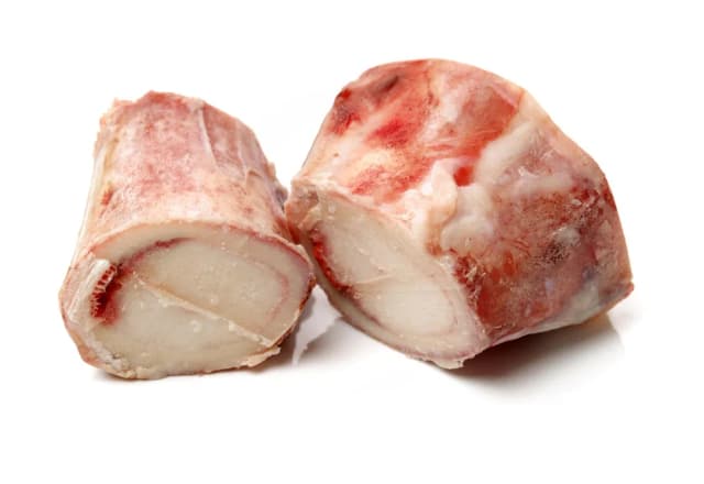 CCA2,5KG JUNEĆE KOSTI BIJELE M