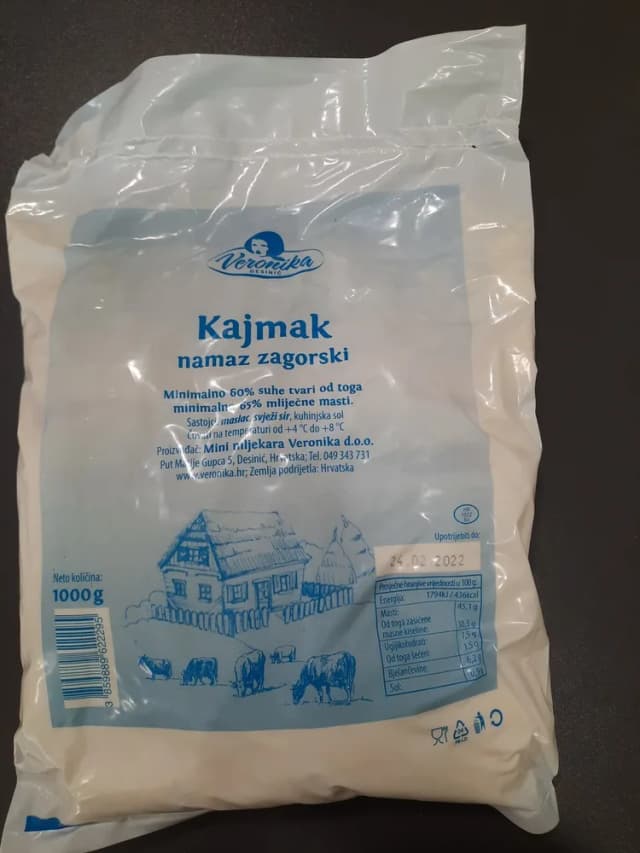 1000G VERONIKA KAJMAK