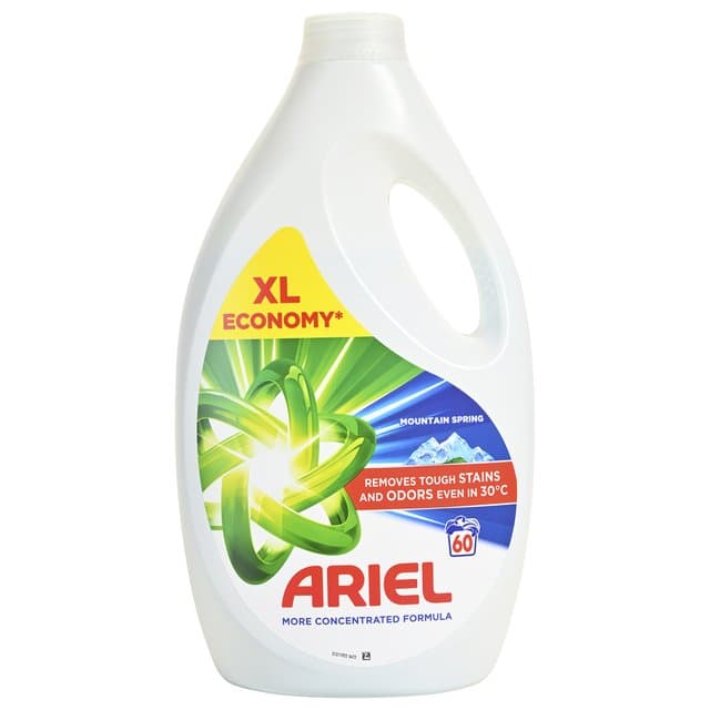 Ariel Mountain Spring Tekući Deterdžent za Rublje